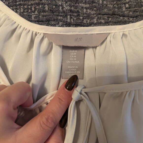 H&M Blouse Top with Top Tie, set of two, One white and one Blue - Picture 3 of 4